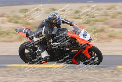 media/Sep-11-2022-SoCal Trackdays (Sun) [[81b7e951af]]/Turn 9 Inside (910am)/